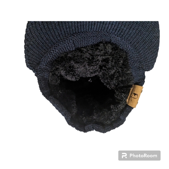 Beanie, Knitted, Fleece Hat. NWT. - Picture 5 of 7